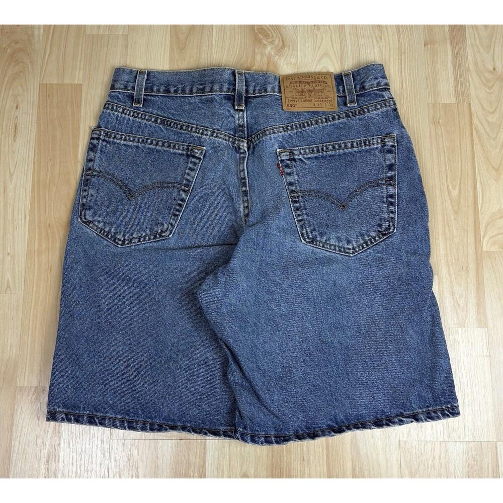 Vintage 90s Levi’s 550 Jean Short / Jorts / Size 34 Made In USA